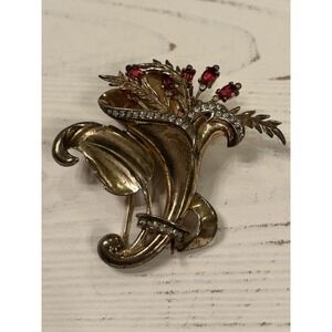 1940s R DeRosa Signed Retro Vermeil Sterling Red Rhinestone Floral  Fur Clip Pin